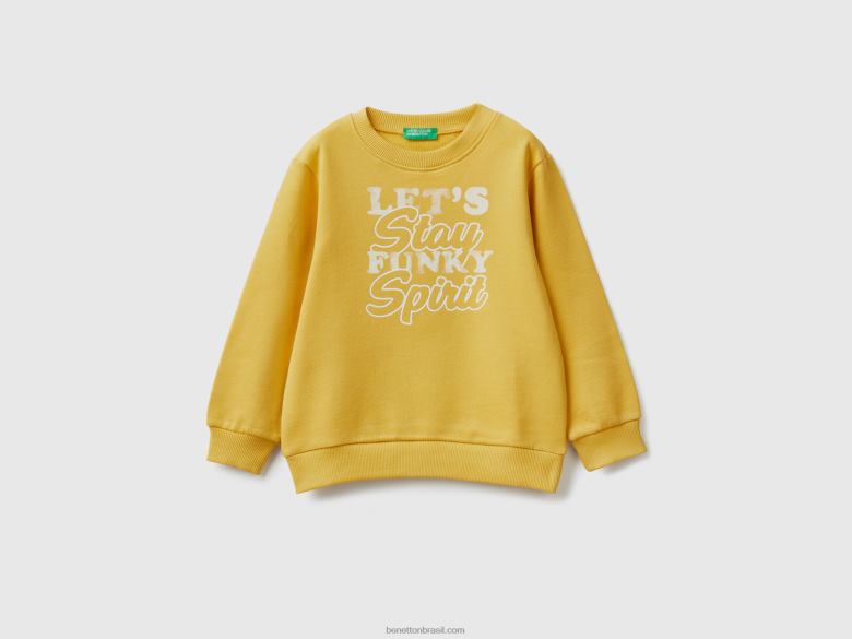 crianças moletom gola careca com estampa Benetton R8L4P5104 amarelo