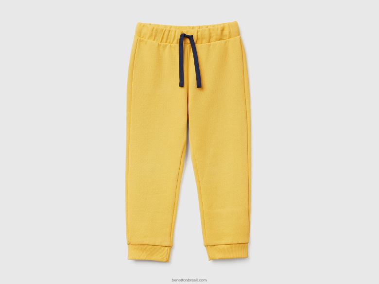 crianças calça de moletom com bolso Benetton R8L4P2332 amarelo