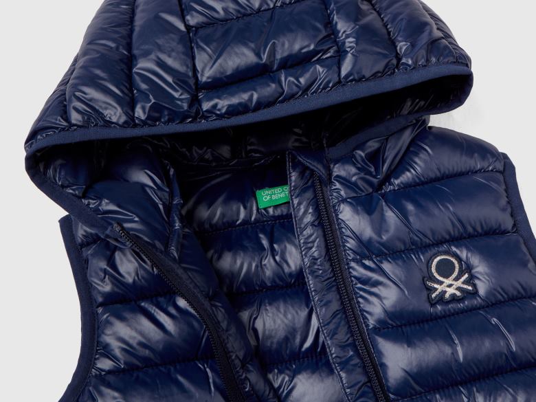 crianças jaqueta acolchoada com capuz Benetton R8L4P5534 azul escuro