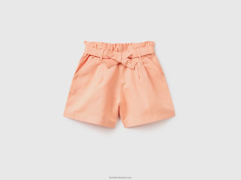 crianças bermudas paperbag em linho mesclado Benetton R8L4P2671 salmão