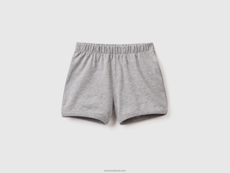 crianças shorts com patch nas costas Benetton R8L4P3243 cinza claro