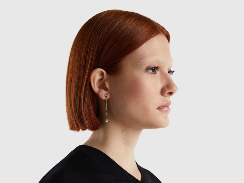 mulheres brincos de pingente de prata com logotipo Benetton R8L4P866 prata