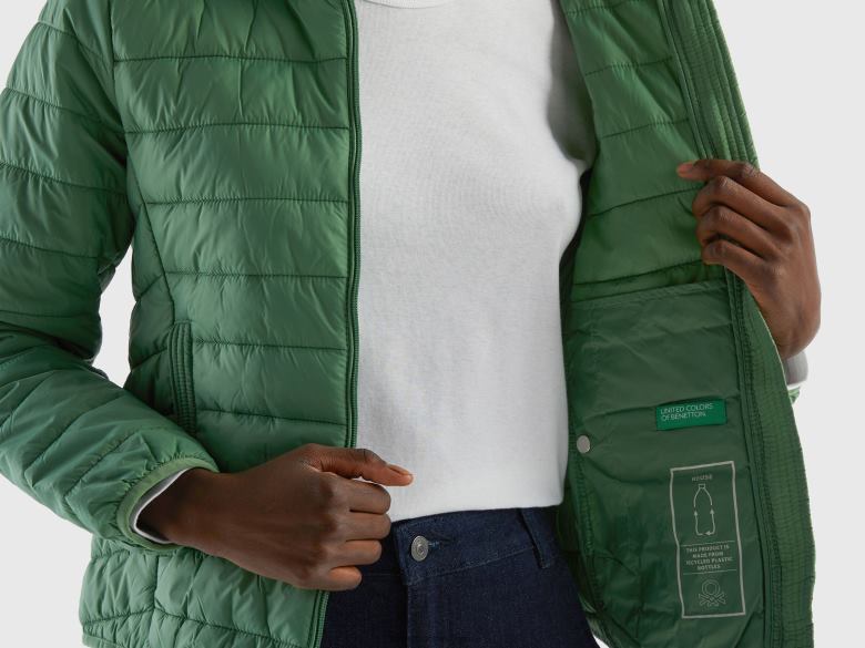 mulheres jaqueta puffer com enchimento reciclado Benetton R8L4P237 verde